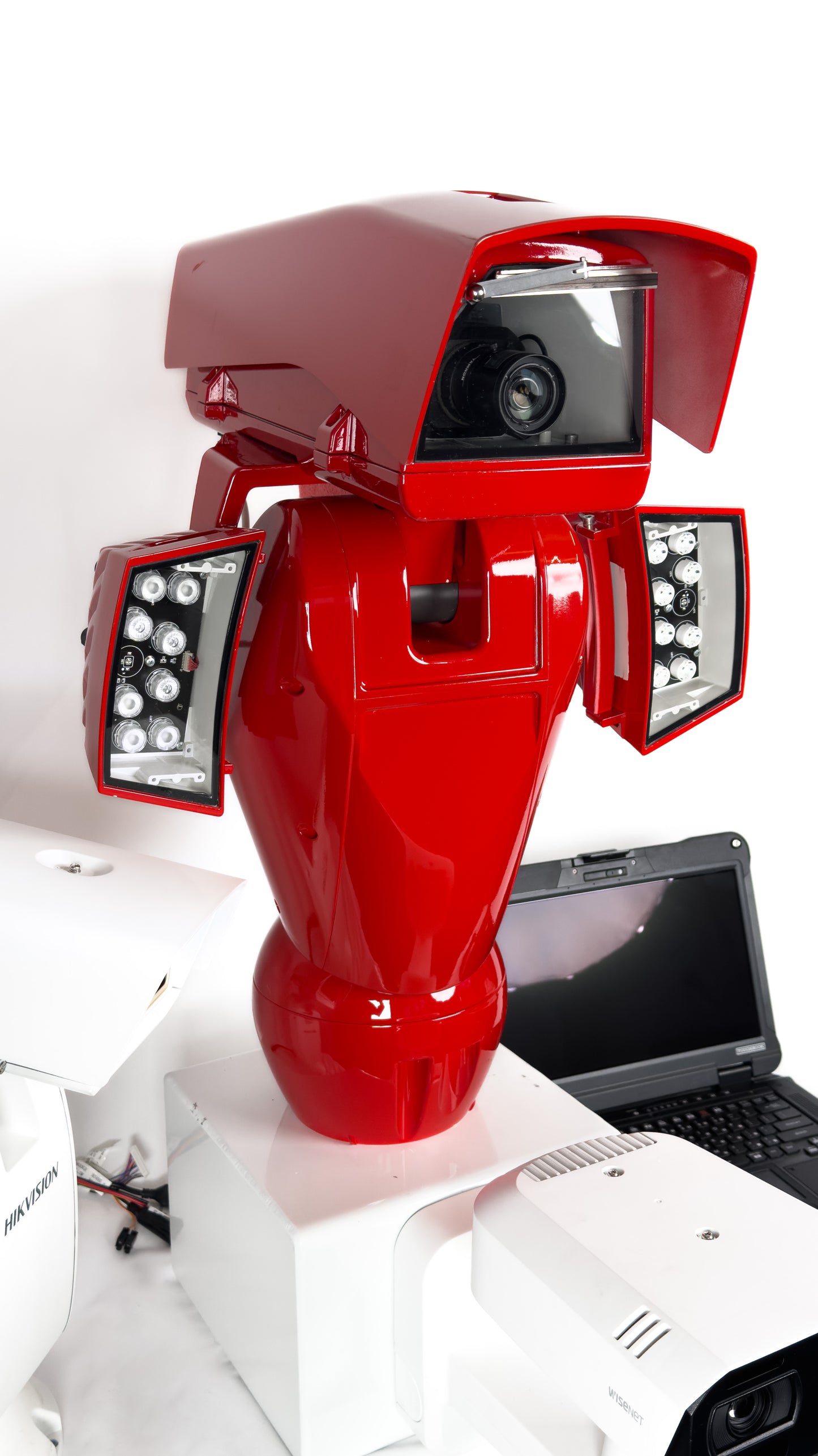 High-tech security technology & consulting – Now available for flexible booking!